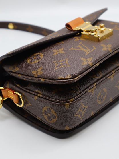 LOUIS VUITTON Pochette Metis East West郵差包