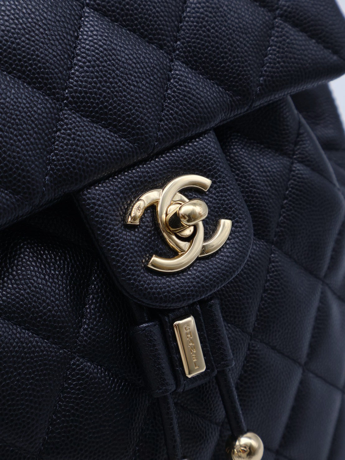 CHANEL 薩爾茨堡雙肩包 - 小號黑金
