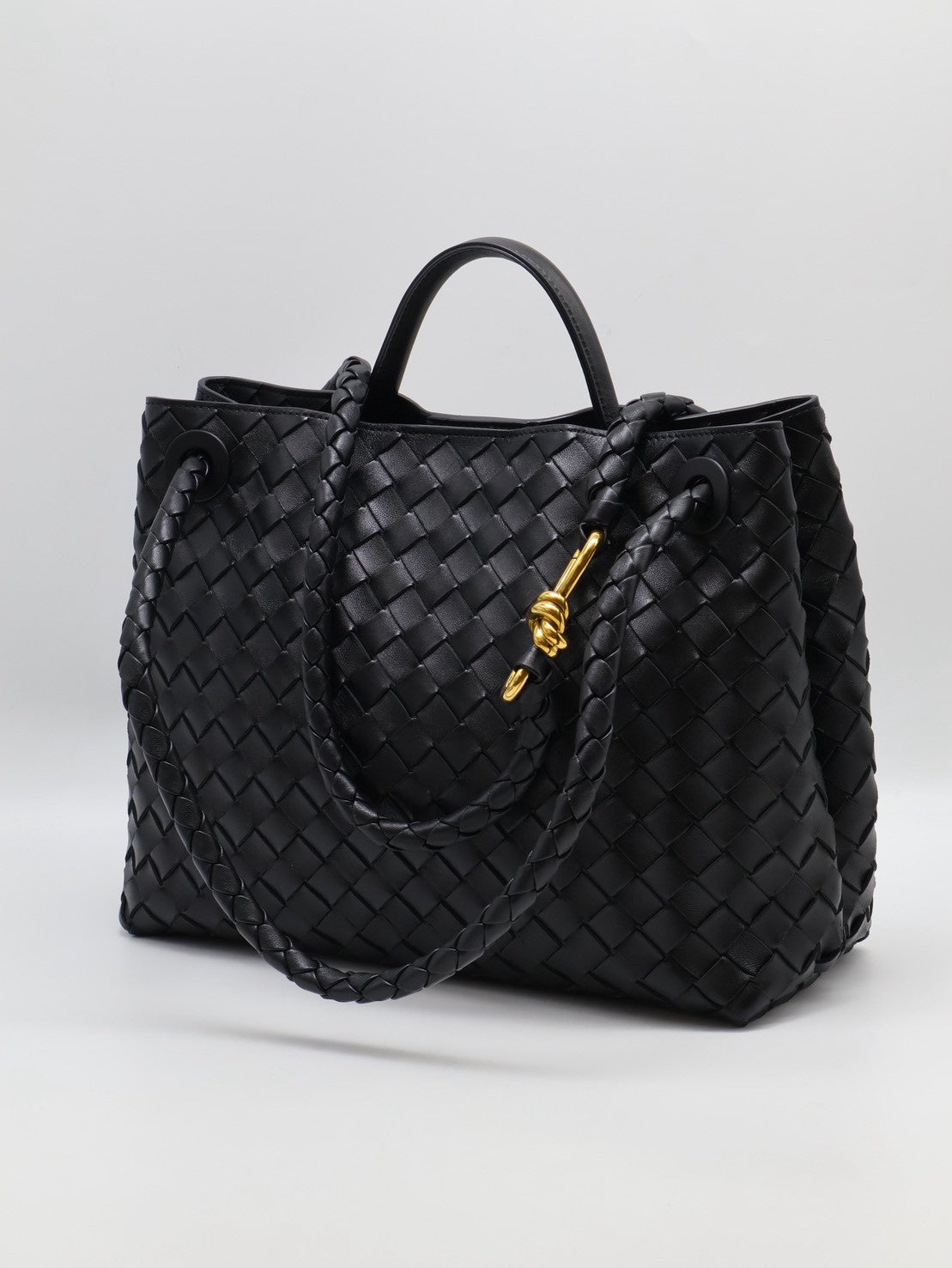 BOTTEGA VENETA Andiamo編織單肩包 - 中號黑金