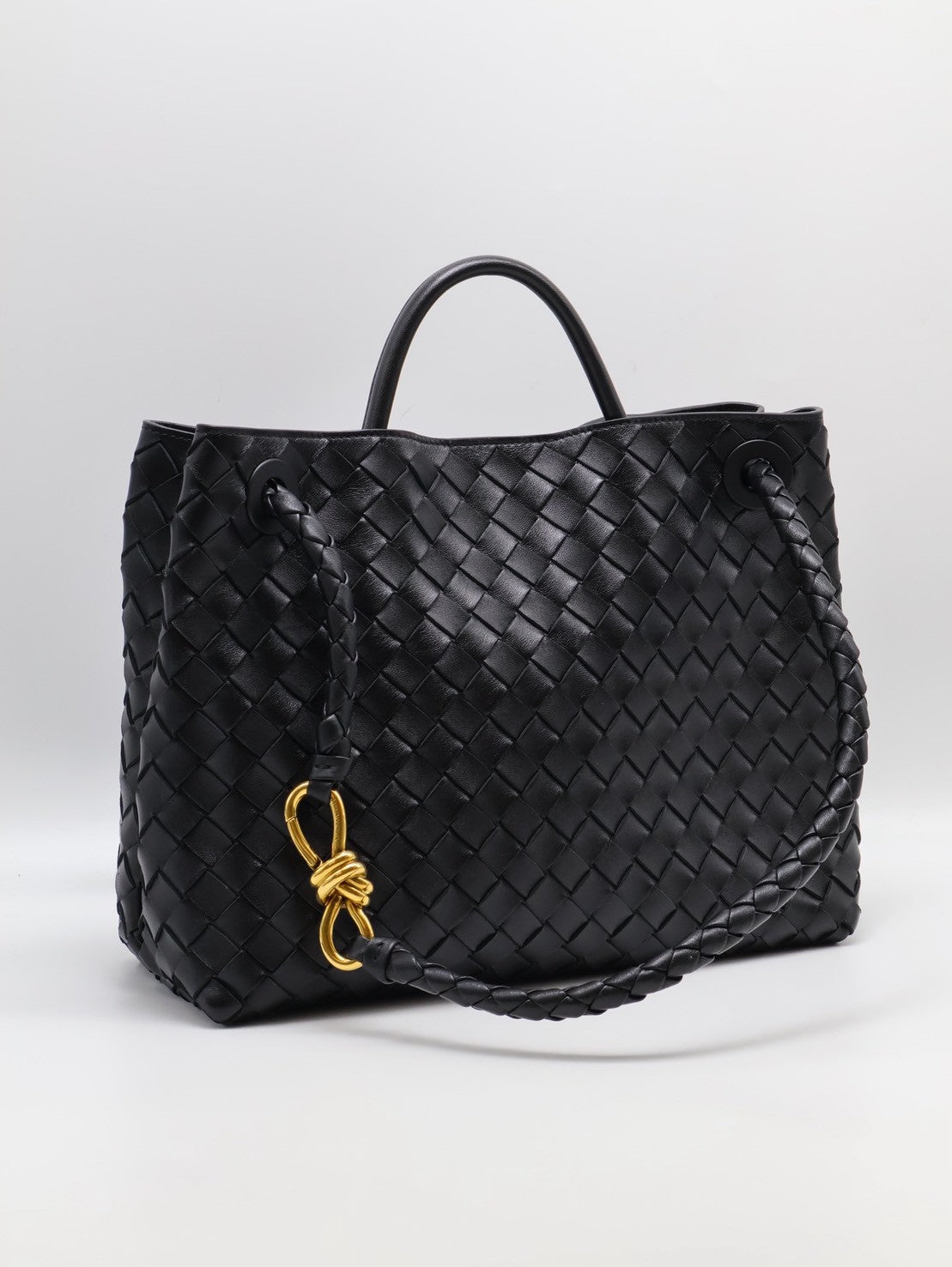 BOTTEGA VENETA Andiamo編織單肩包 - 中號黑金