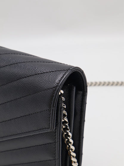 YSL 經典V紋粒面牛皮WOC - 22 黑銀