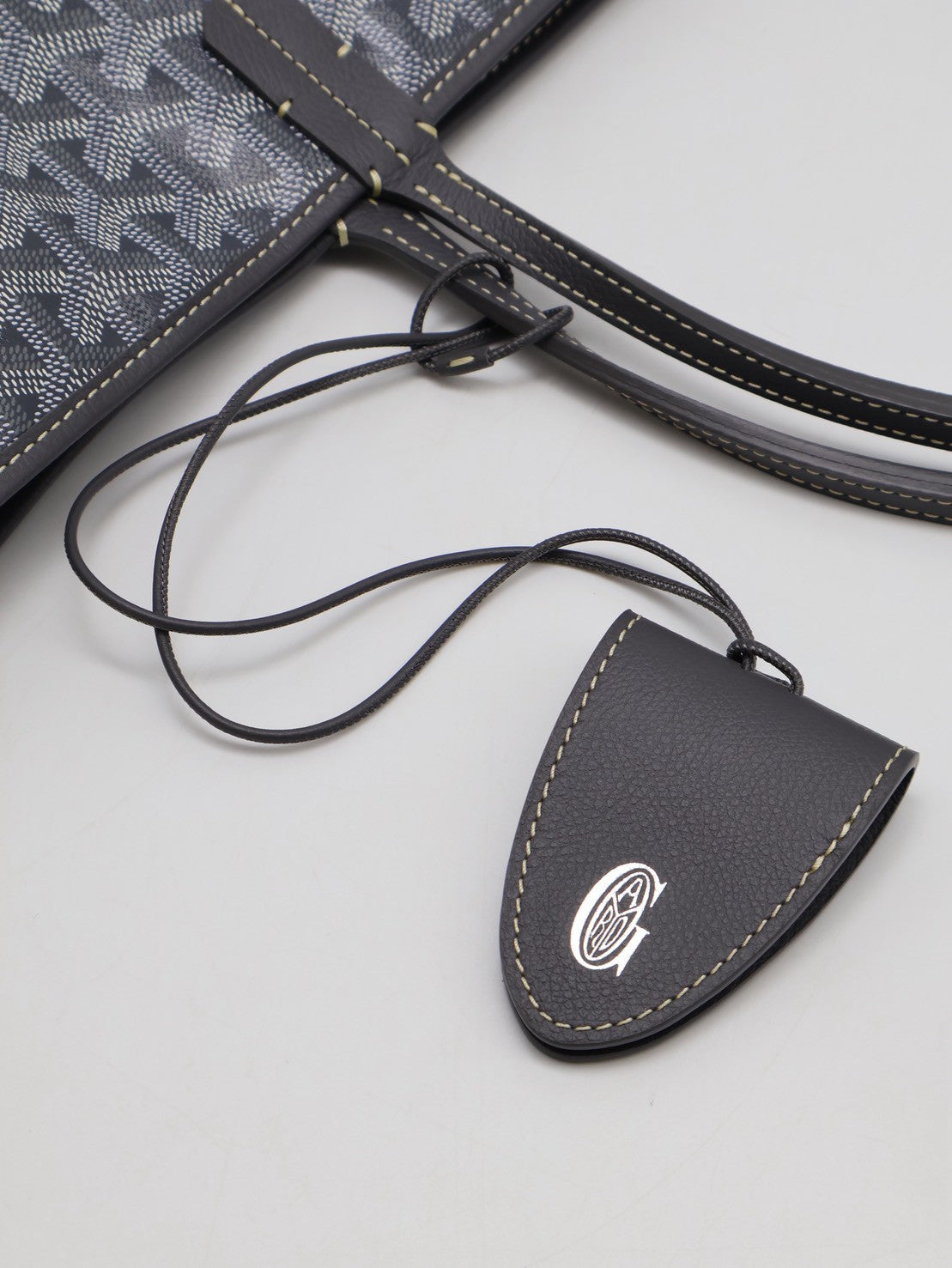 GOYARD 新版亞麻帆布Tote - 小號灰