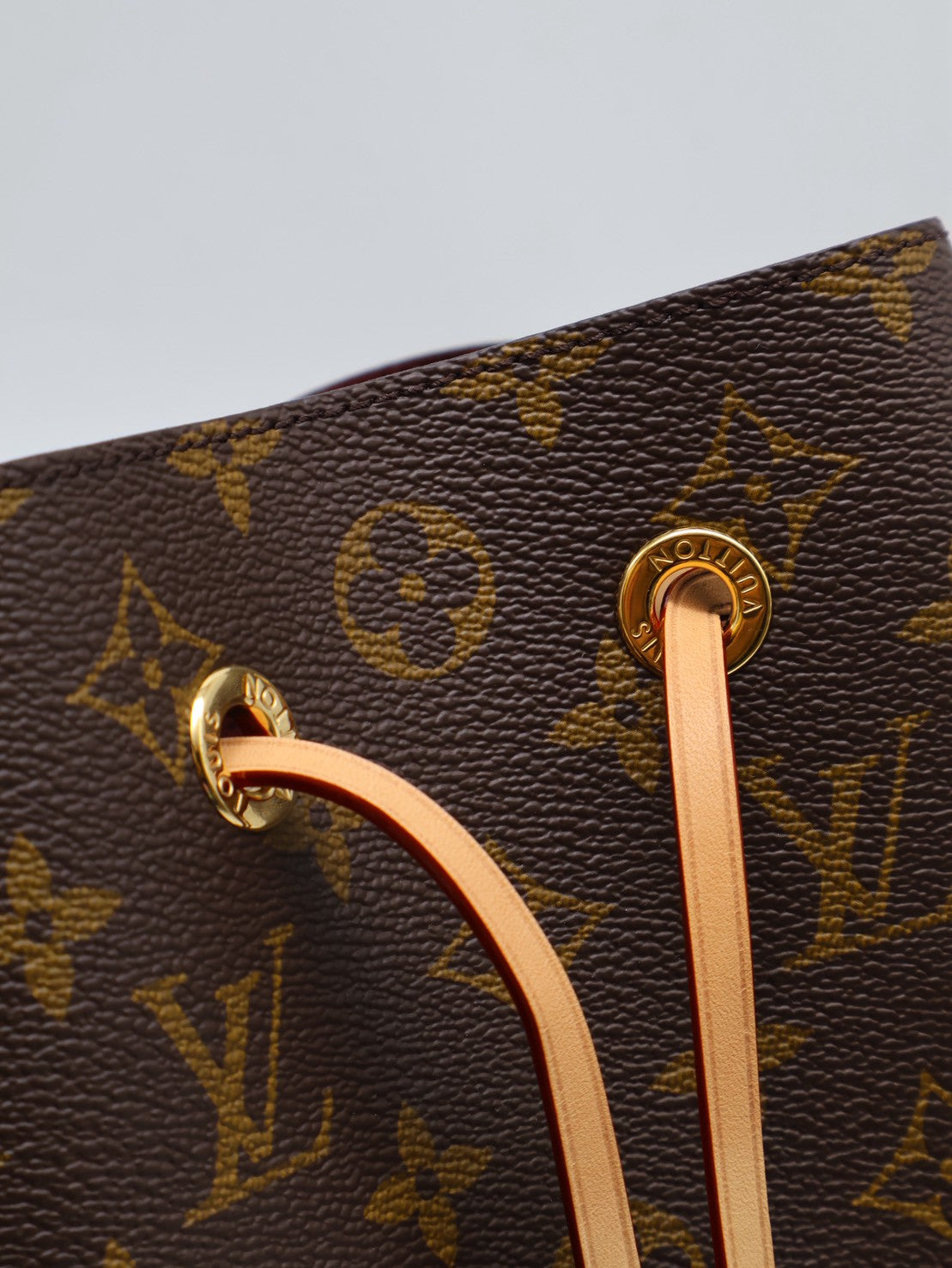 LOUIS VUITTON Neonoe BB 水桶包