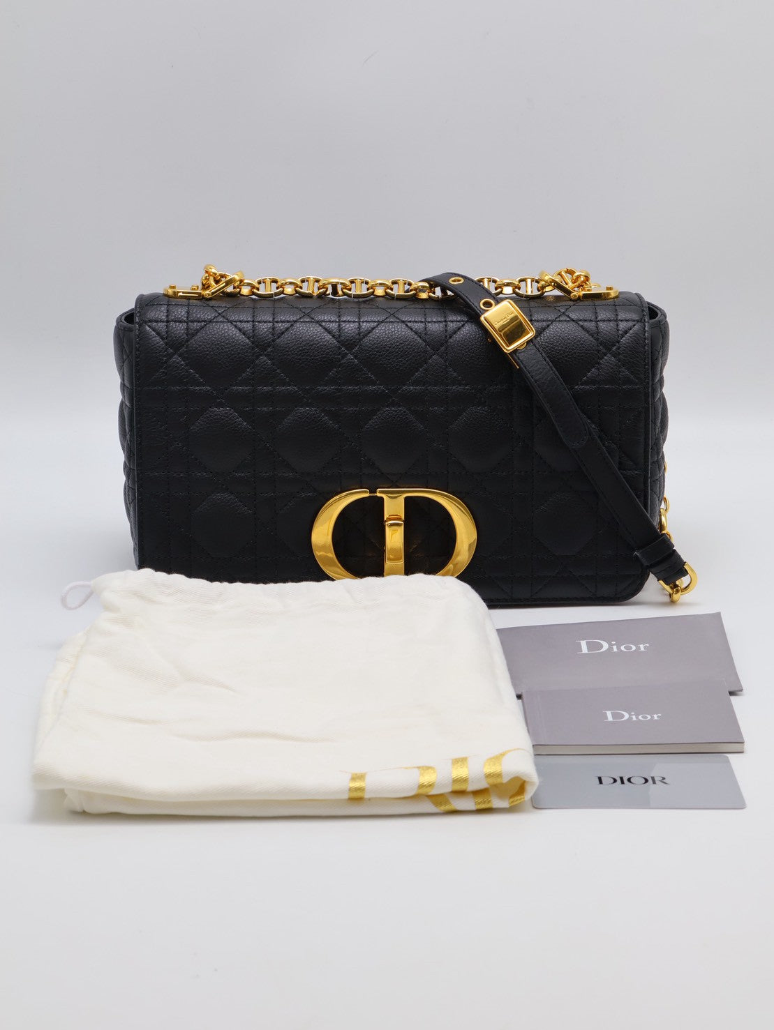 DIOR Caro藤格紋斜背包 - 中號黑金