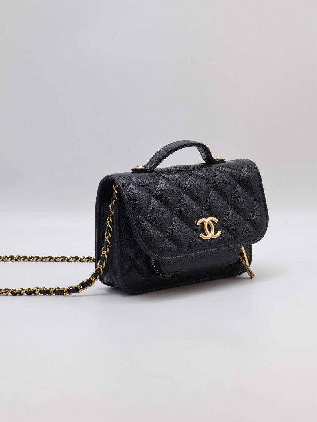 CHANEL 粒面牛皮郵差包 - Mini黑金