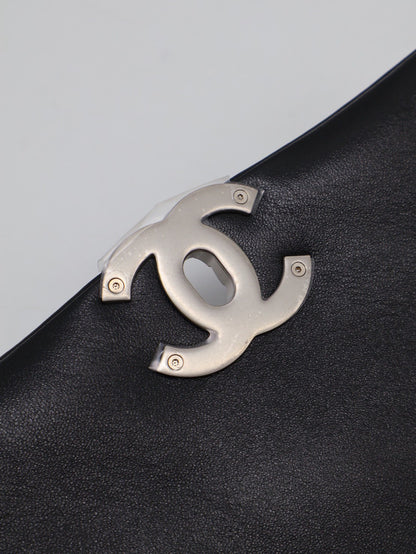 CHANEL 19 Bag 菱格紋羊皮手提肩背包 26 - 黑銀