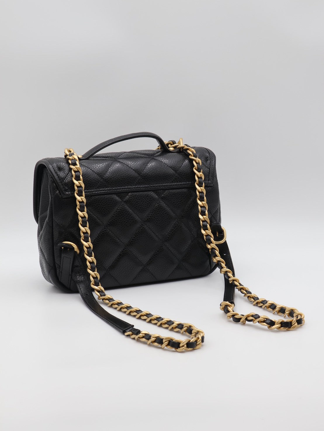 CHANEL 25A粒面牛皮後背包 - 黑金