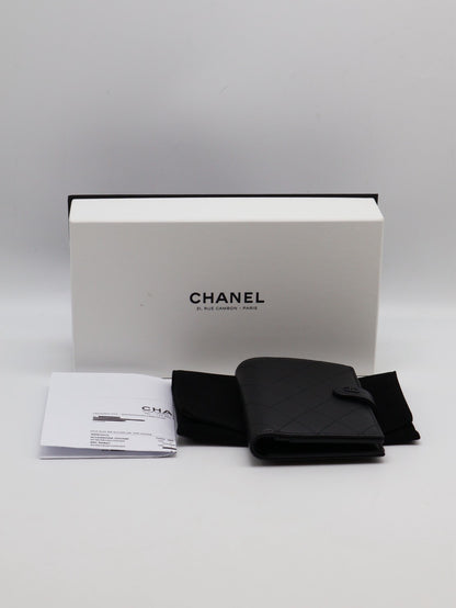 CHANEL 25C雙折護照夾中型錢包 - So Black