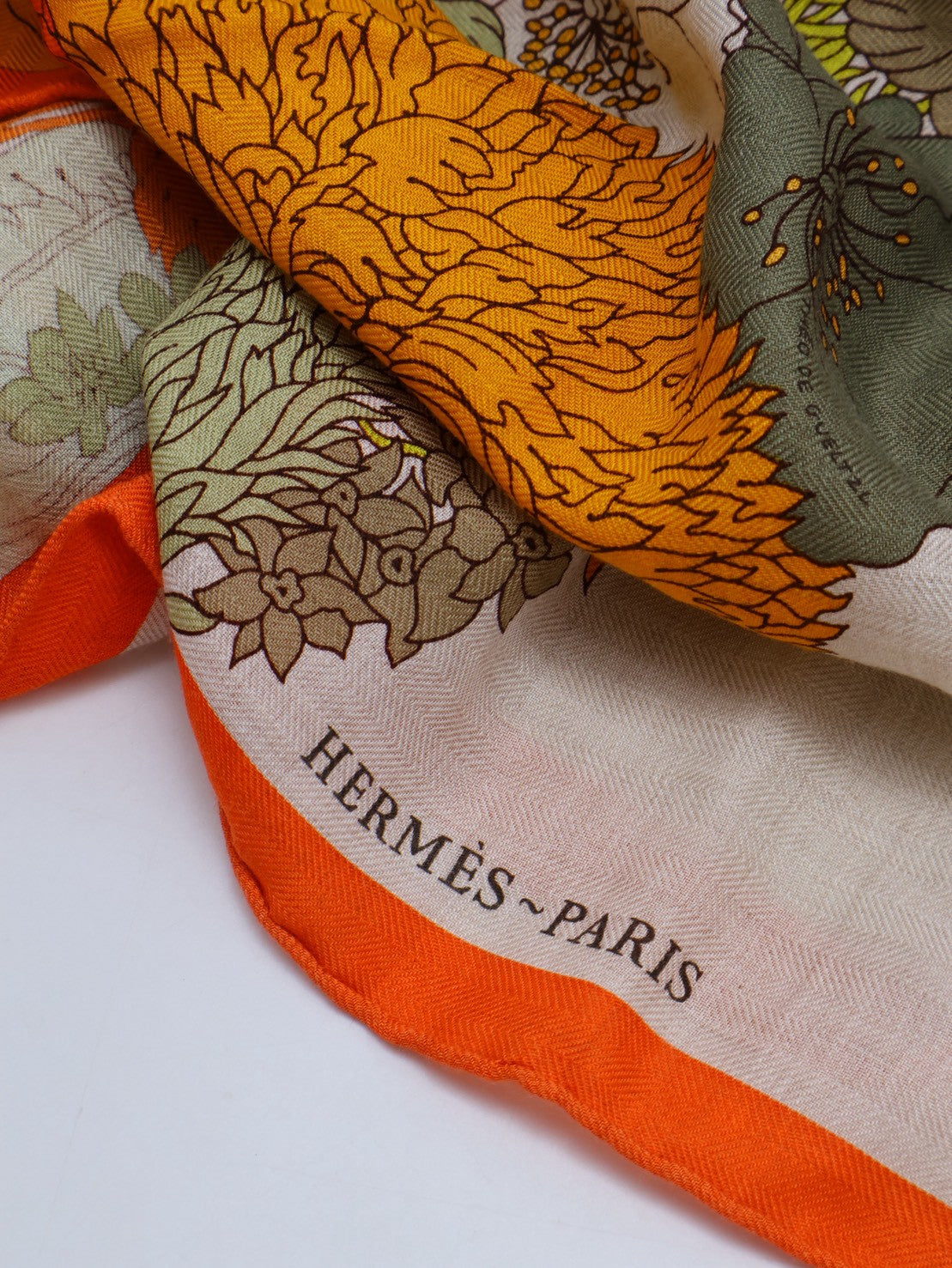 HERMES Robe legere輕揚花衣三角巾 - 橘