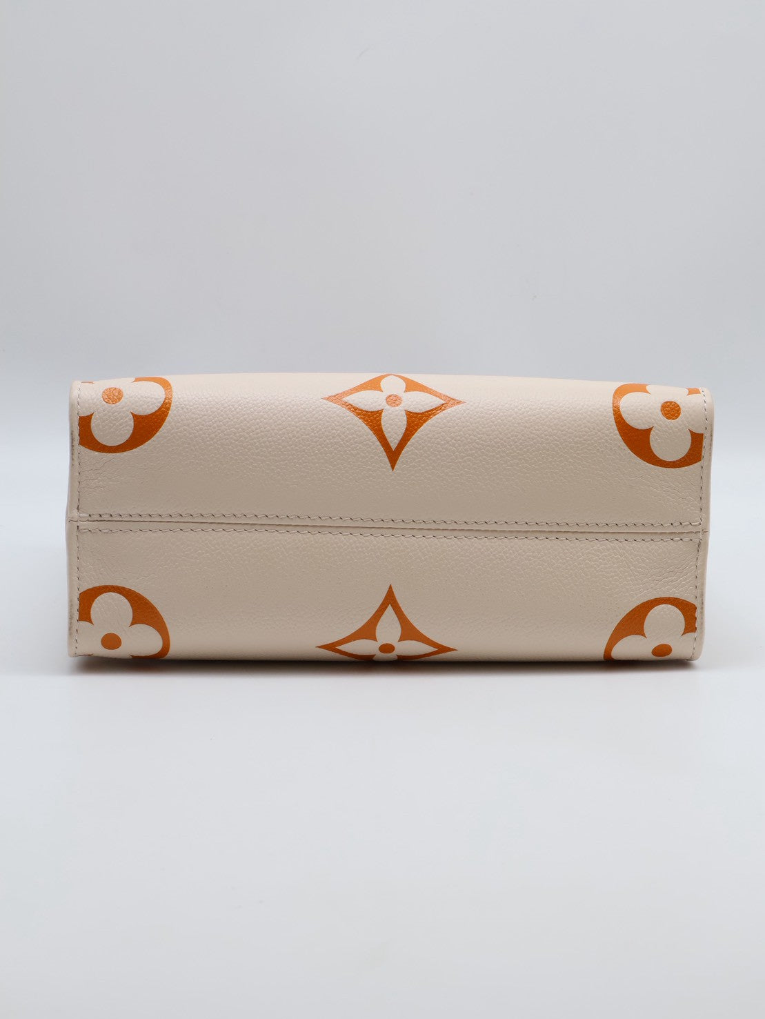 LOUIS VUITTON On The Go - PM彩字