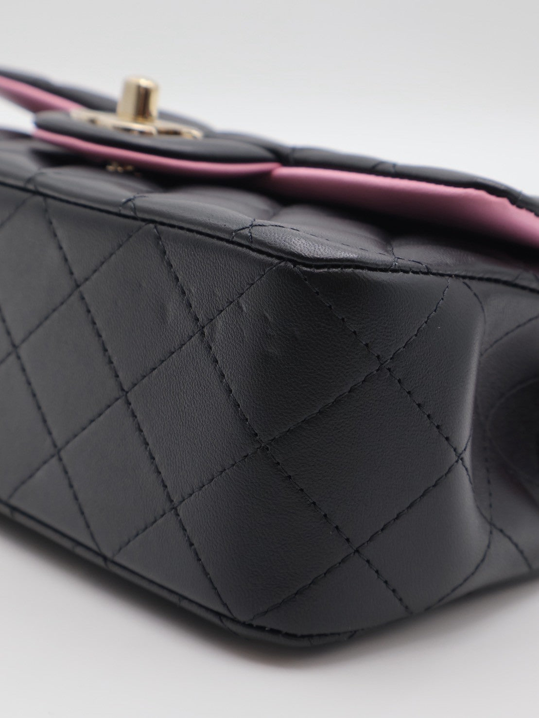 CHANEL 23P Handle Mini CF20 - 黑粉金
