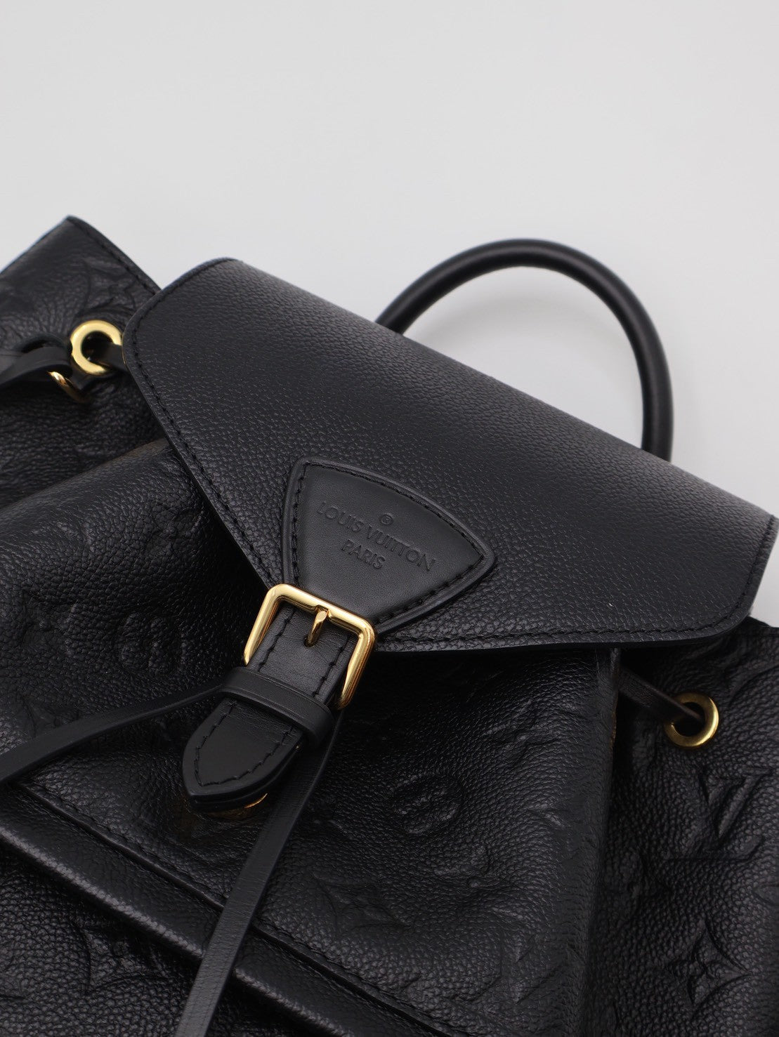 LOUIS VUITTON Montsouris壓紋牛皮後背包 - 黑
