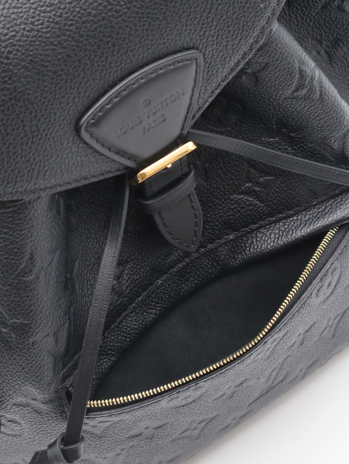 LOUIS VUITTON Montsouris壓紋牛皮後背包 - 黑