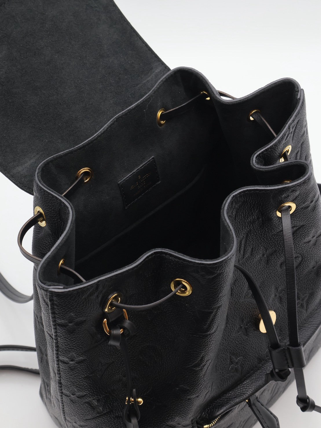 LOUIS VUITTON Montsouris壓紋牛皮後背包 - 黑