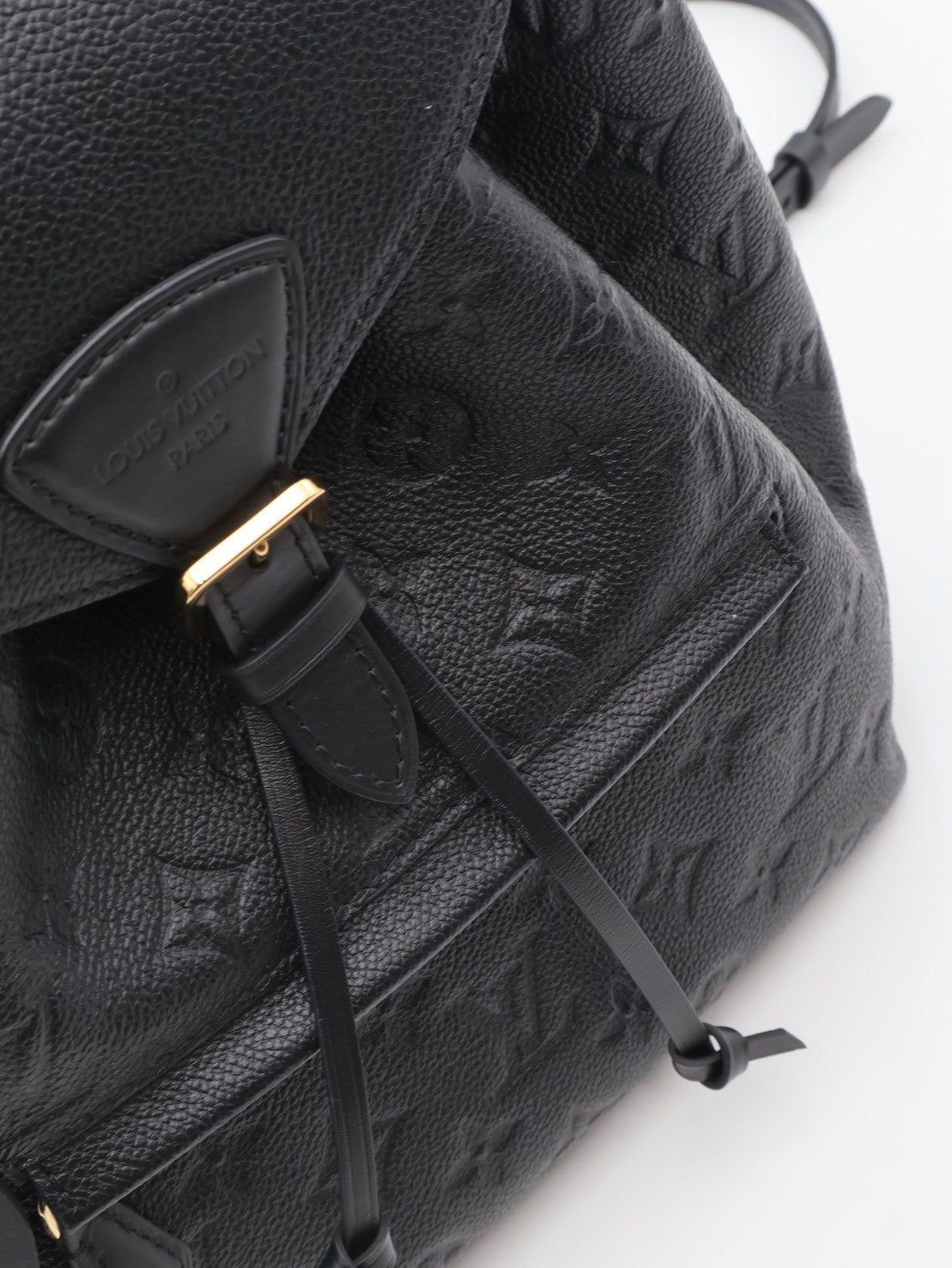 LOUIS VUITTON Montsouris壓紋牛皮後背包 - 黑