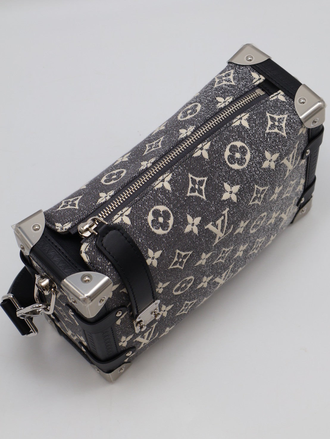 LOUIS VUITTON Side Trunk秀款 - 單寧老花