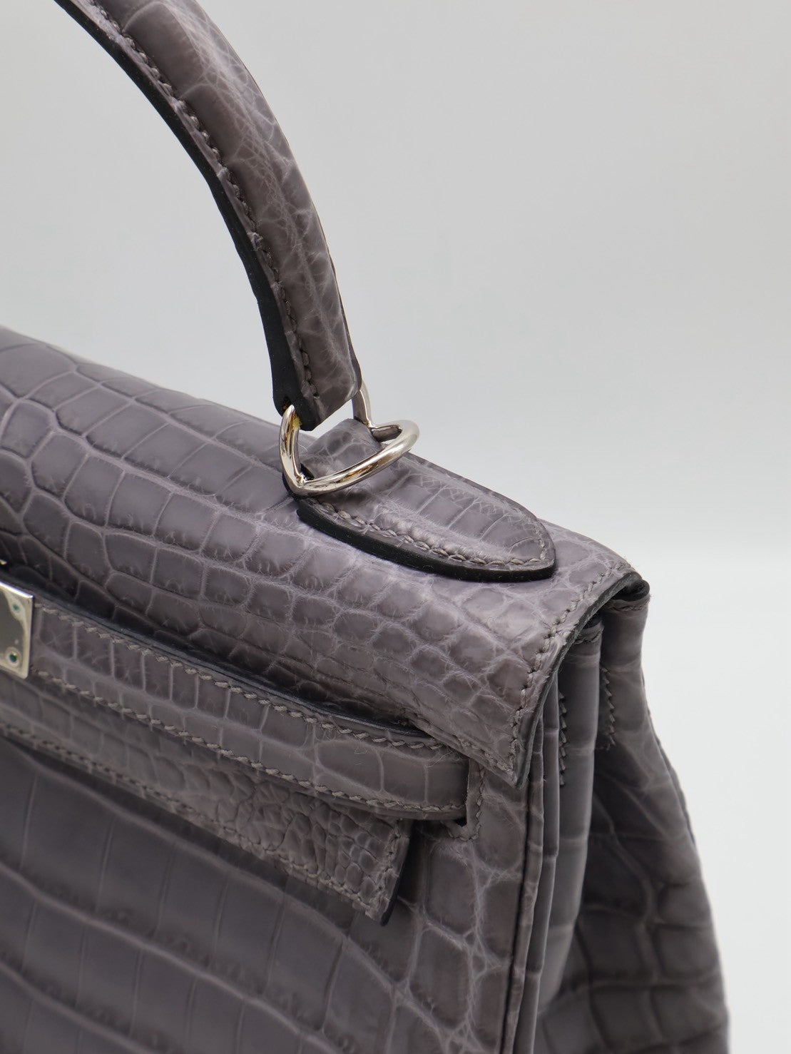 HERMES Kelly 28 霧面鱷魚皮 - 巴黎灰銀 🅀
