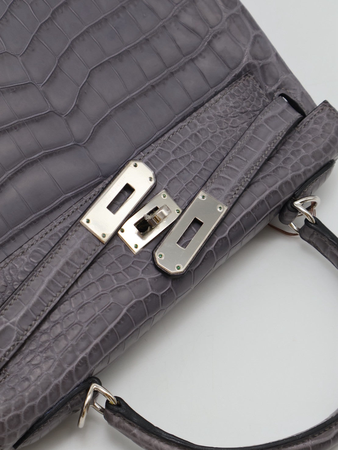 HERMES Kelly 28 霧面鱷魚皮 - 巴黎灰銀 🅀