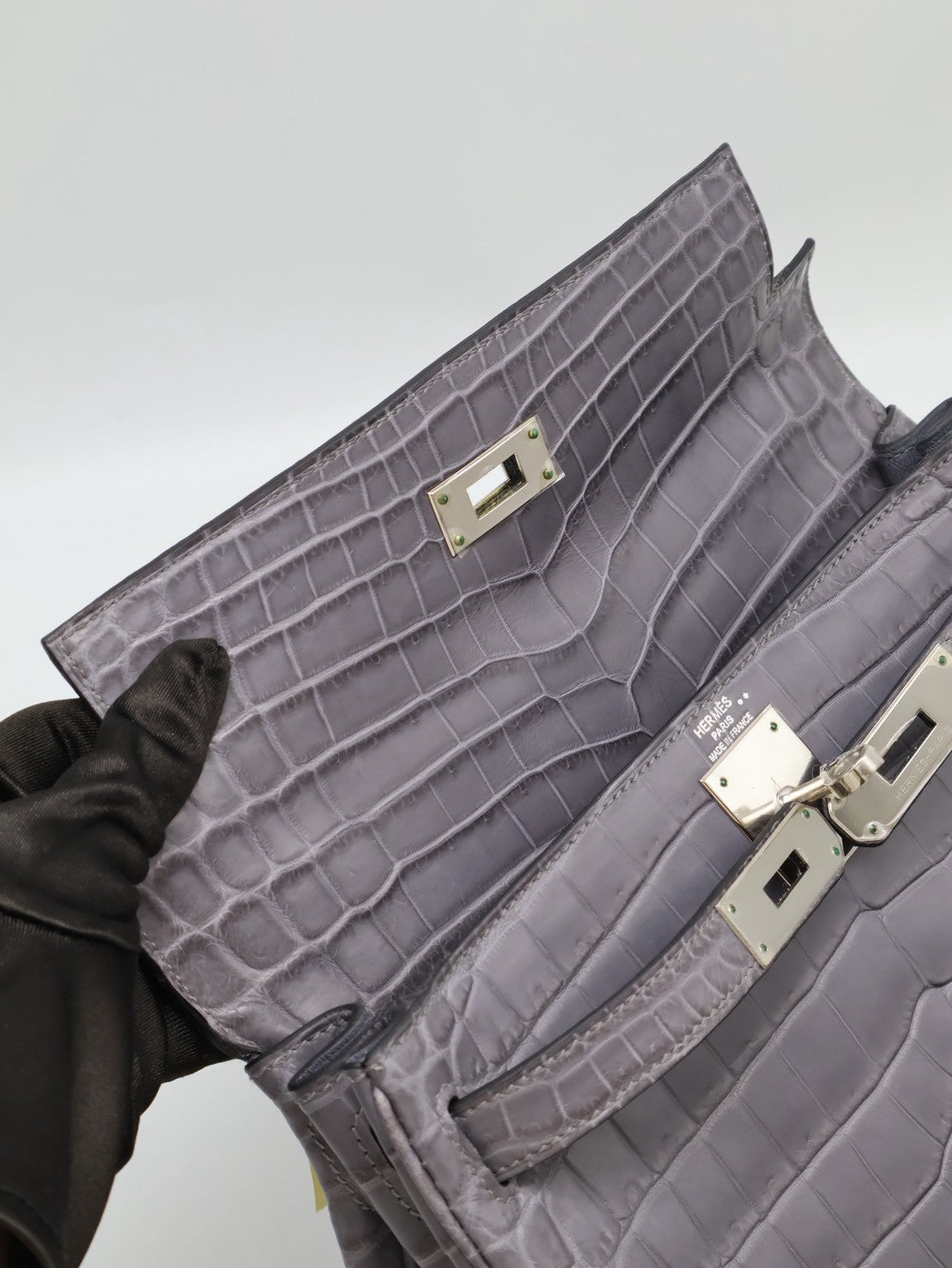 HERMES Kelly 28 霧面鱷魚皮 - 巴黎灰銀 🅀