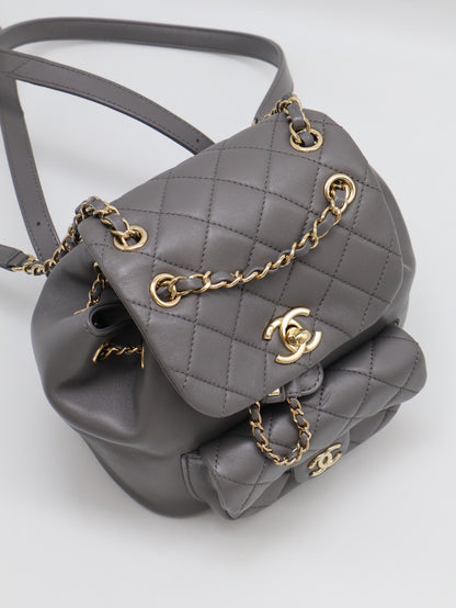 CHANEL Duma小羊皮後背包 - 小號深灰金