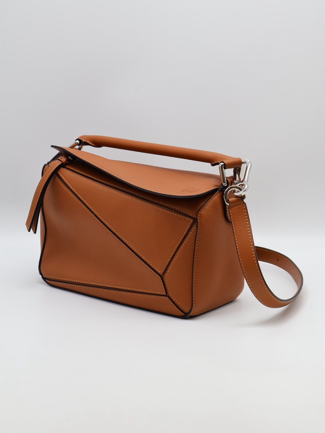 LOEWE Puzzle小牛皮手袋 - 小號棕色