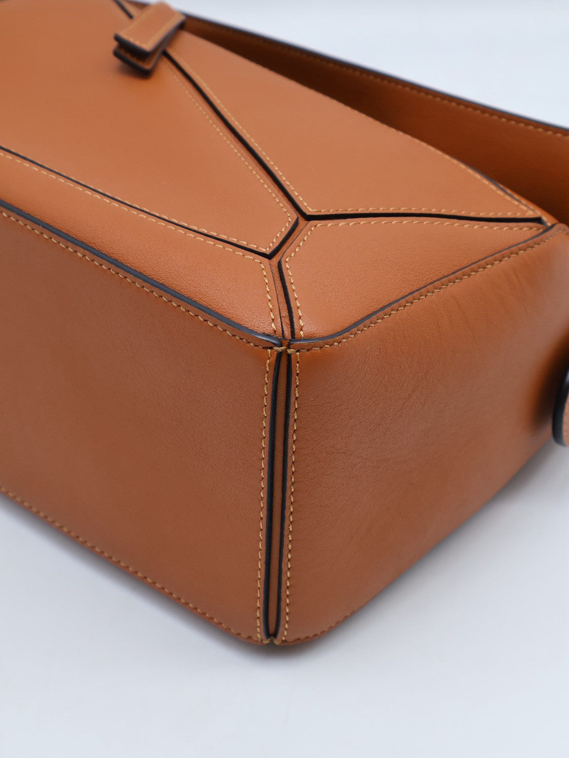 LOEWE Puzzle小牛皮手袋 - 小號棕色