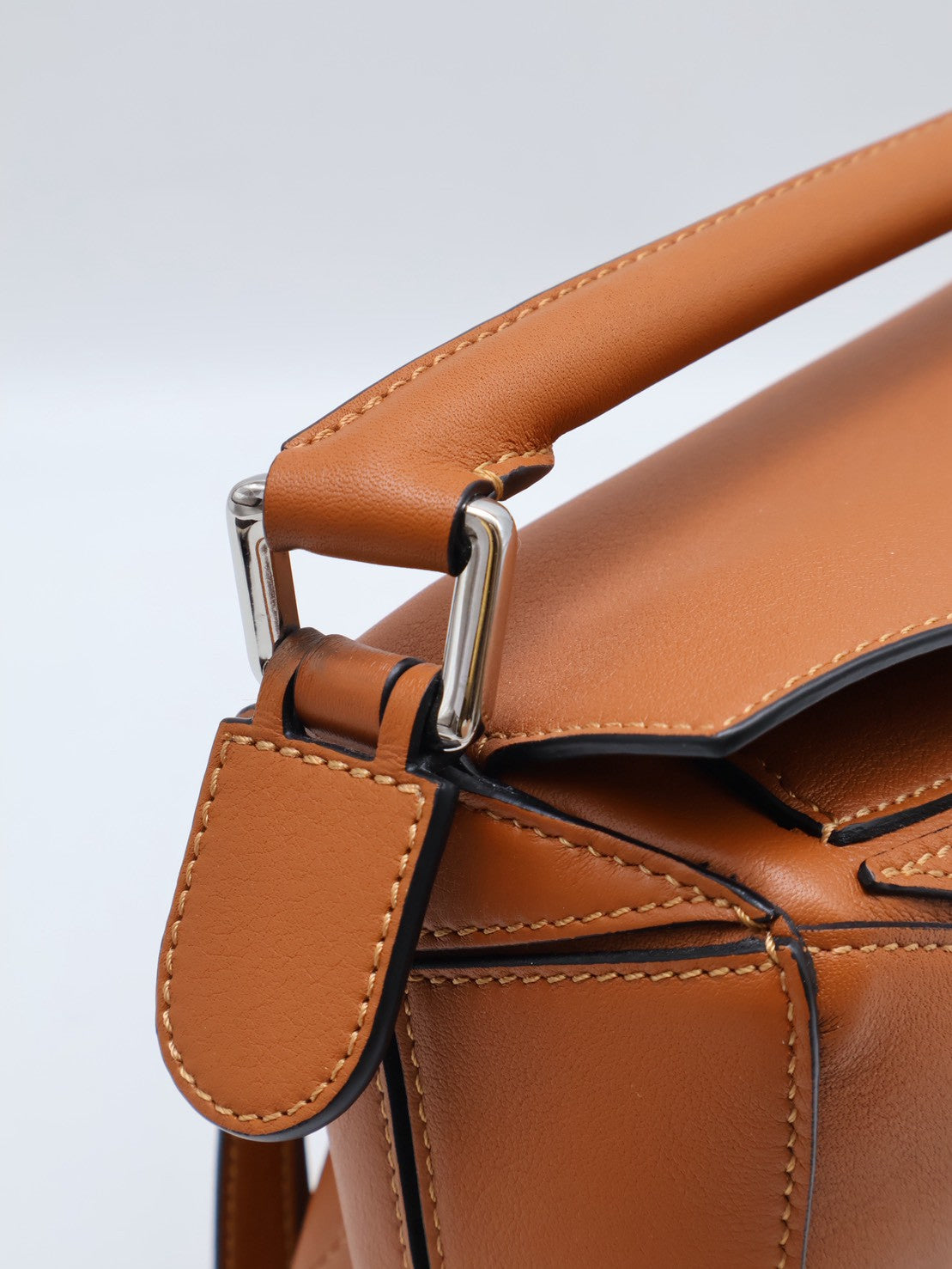 LOEWE Puzzle小牛皮手袋 - 小號棕色