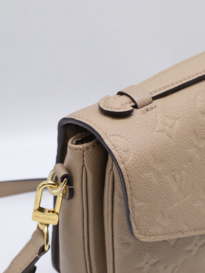LOUIS VUITTON Pochette Metis郵差包 - 米
