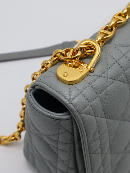 DIOR Caro藤格紋斜背包 - 中號灰金