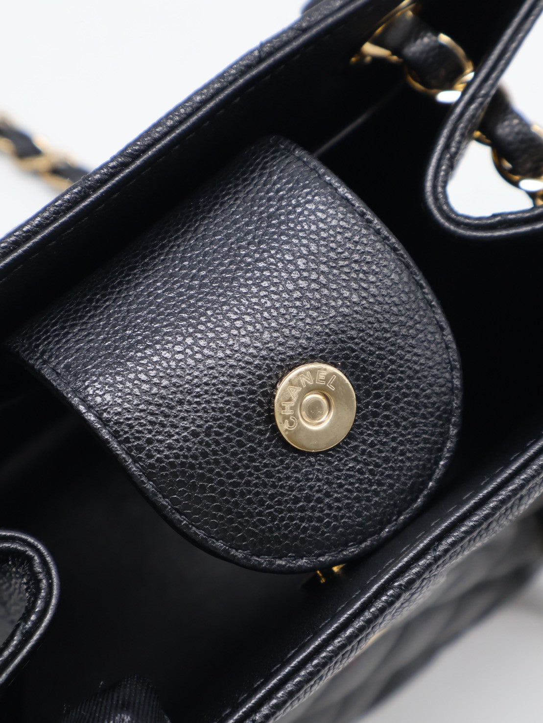 CHANEL Mini Tote粒面牛皮水桶包 - 黑金
