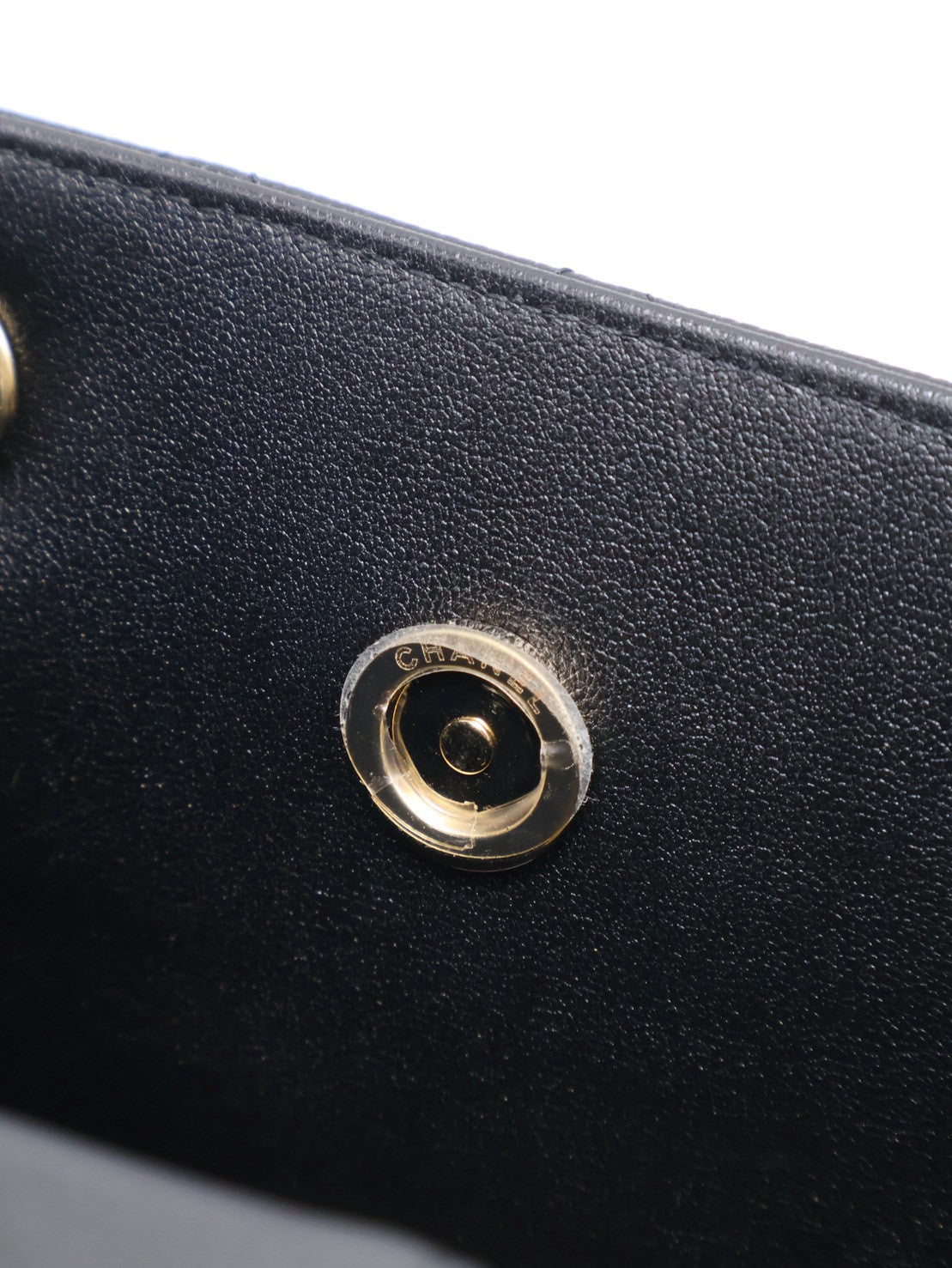 CHANEL Mini Tote粒面牛皮水桶包 - 黑金