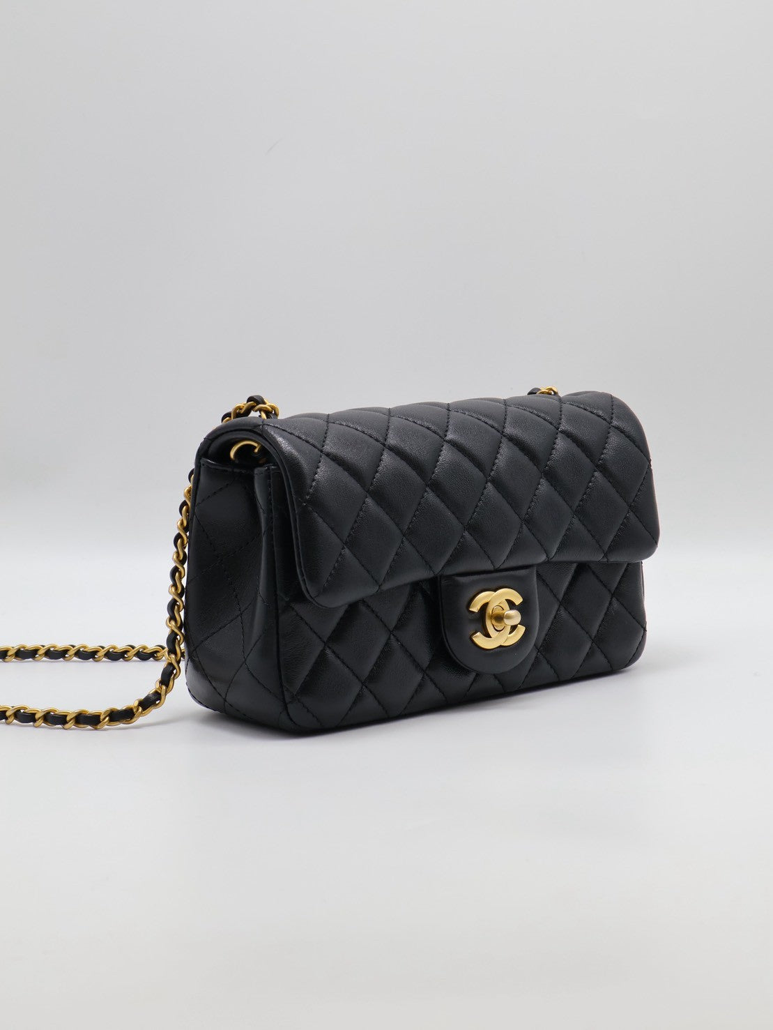 CHANEL 經典口蓋包Mini CF20 - 金球黑金