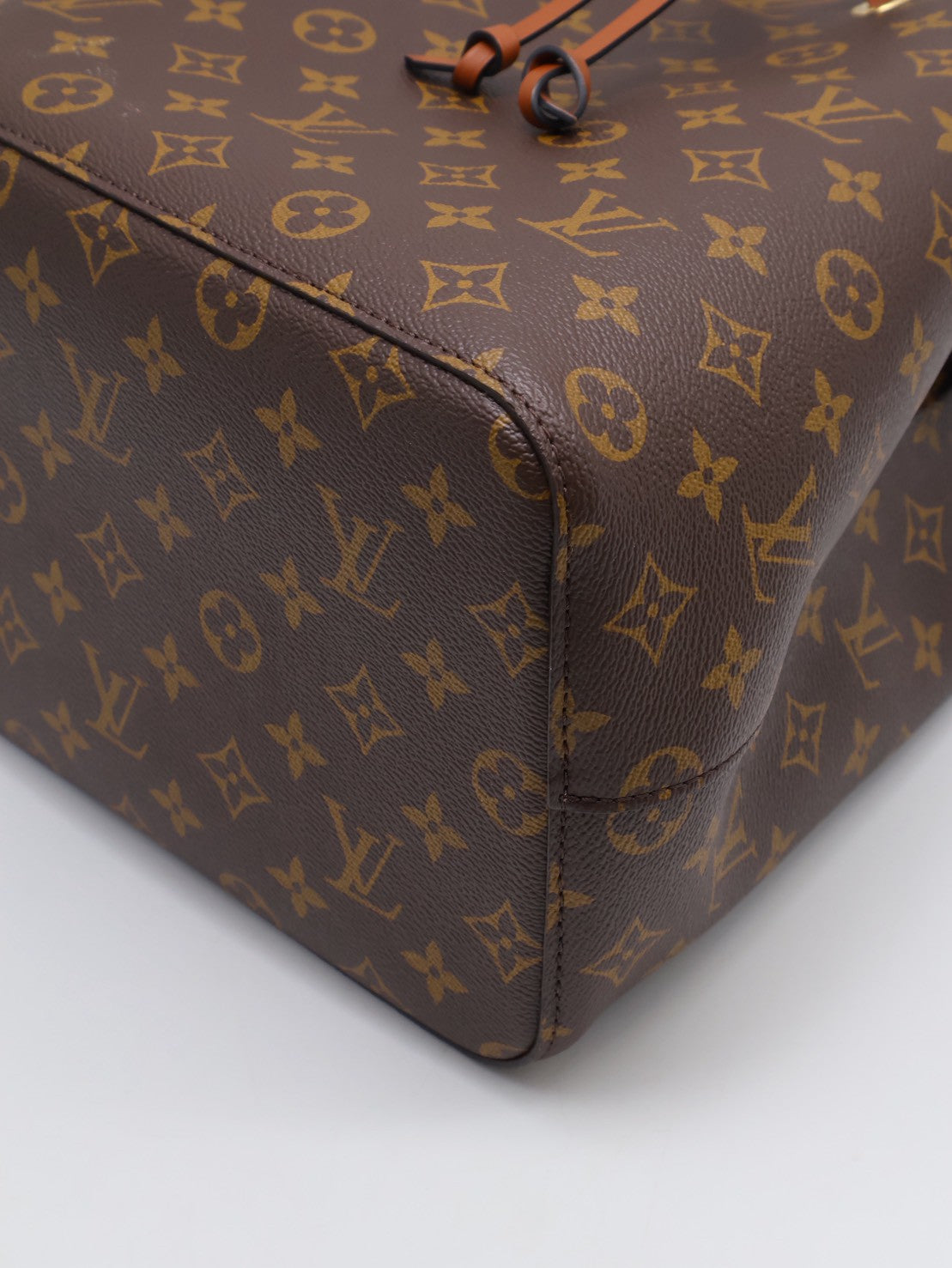 LOUIS VUITTON Neonoe水桶包 - MM棕