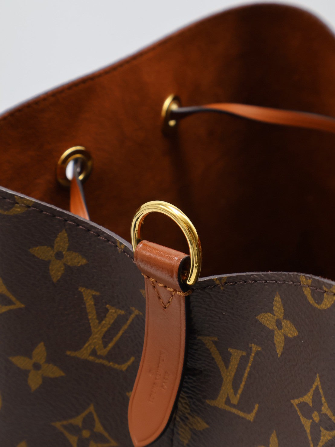 LOUIS VUITTON Neonoe水桶包 - MM棕