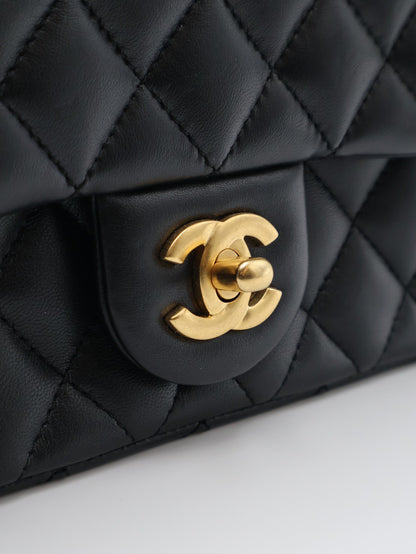 CHANEL 經典口蓋包Mini CF20 - 金球黑金