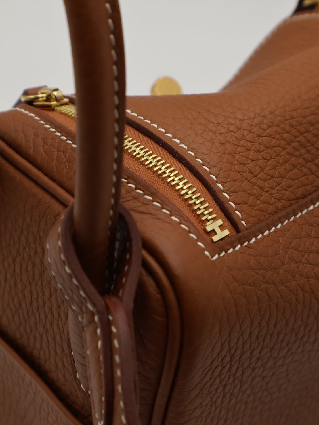 HERMES Mini Lindy - Gold 37 金棕金 U