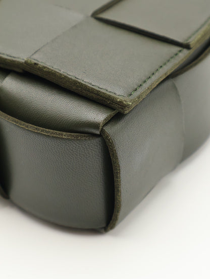 BOTTEGA VENETA Cassette經典編織包 - 15格灰綠