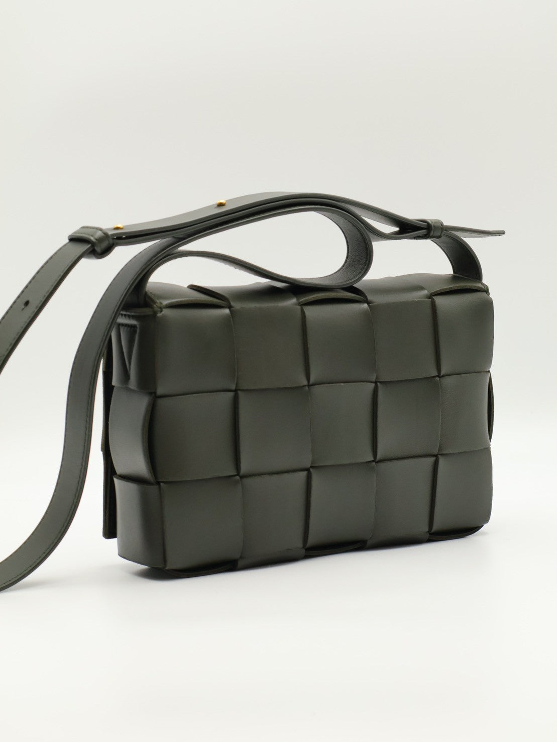 BOTTEGA VENETA Cassette經典編織包 - 15格灰綠