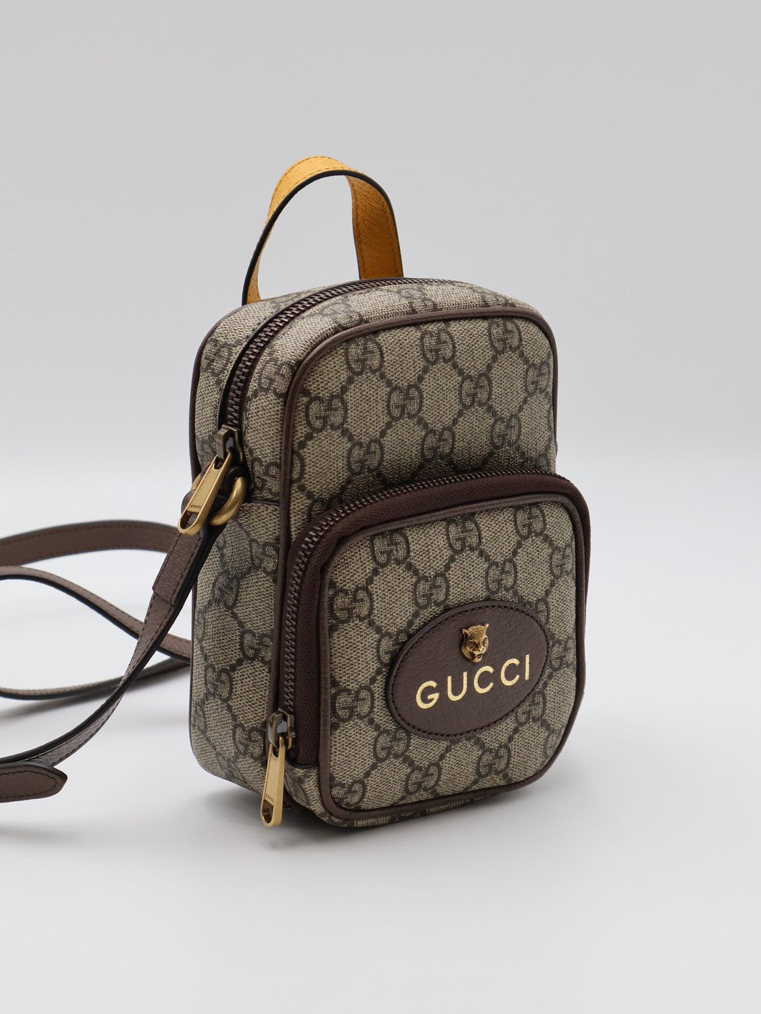 GUCCI Neo Vintage Supreme老花斜背包