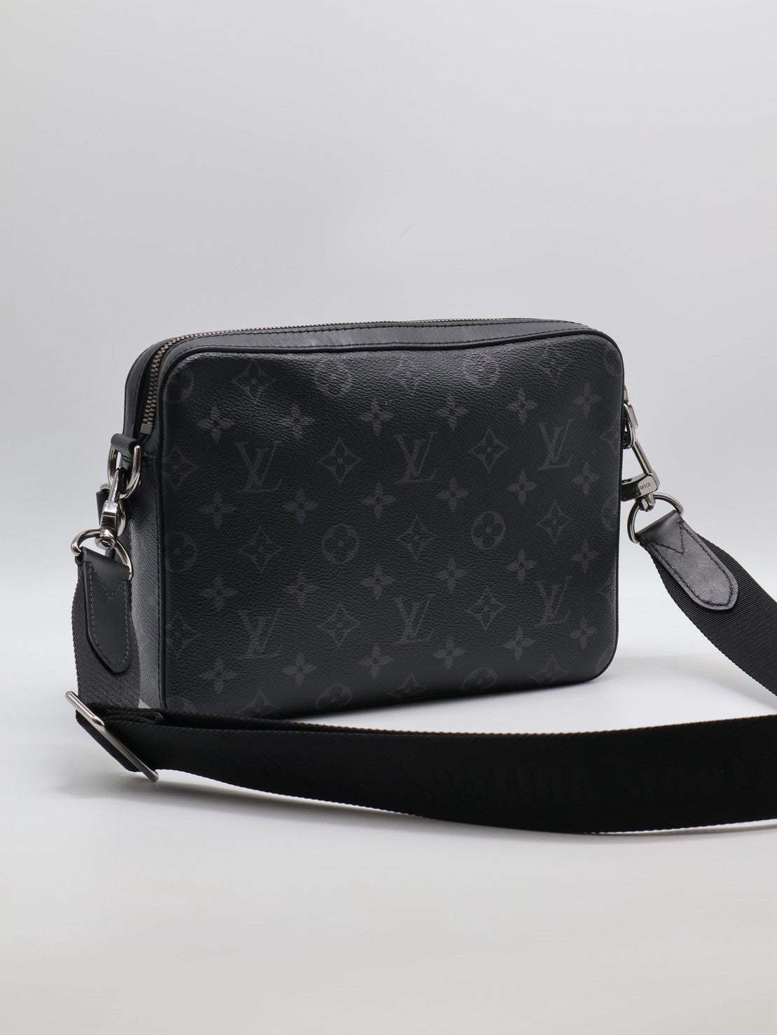LOUIS VUITTON Trio三合一黑武士郵差包