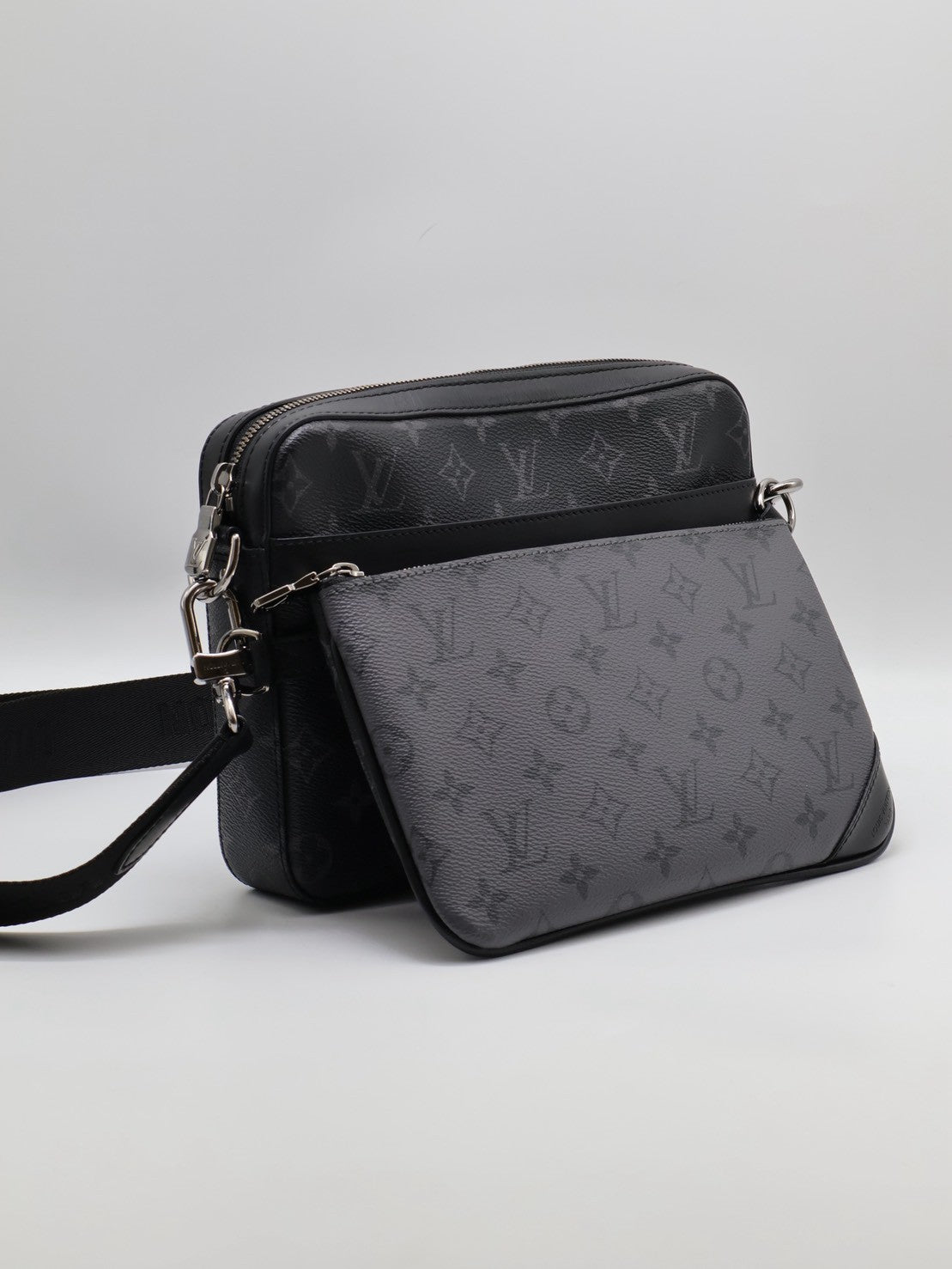 LOUIS VUITTON Trio三合一黑武士郵差包