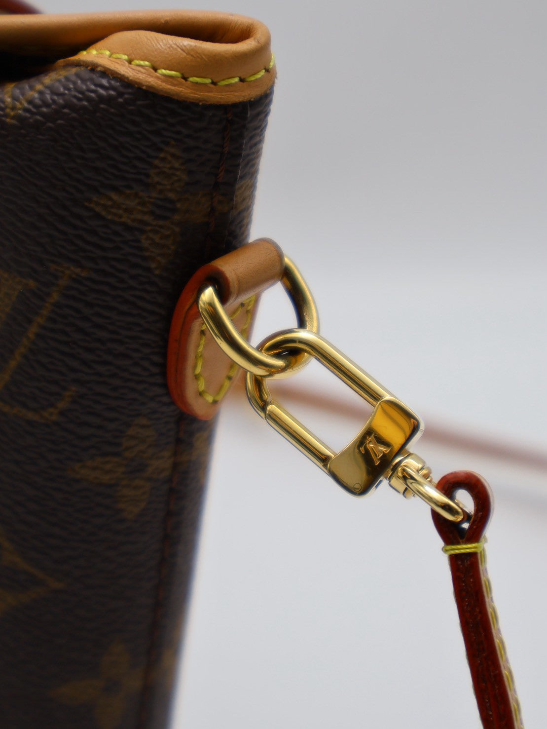 LOUIS VUITTON Fold Me薯條包