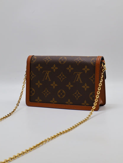 LOUIS VUITTON Dauphine達芙妮鍊帶小包