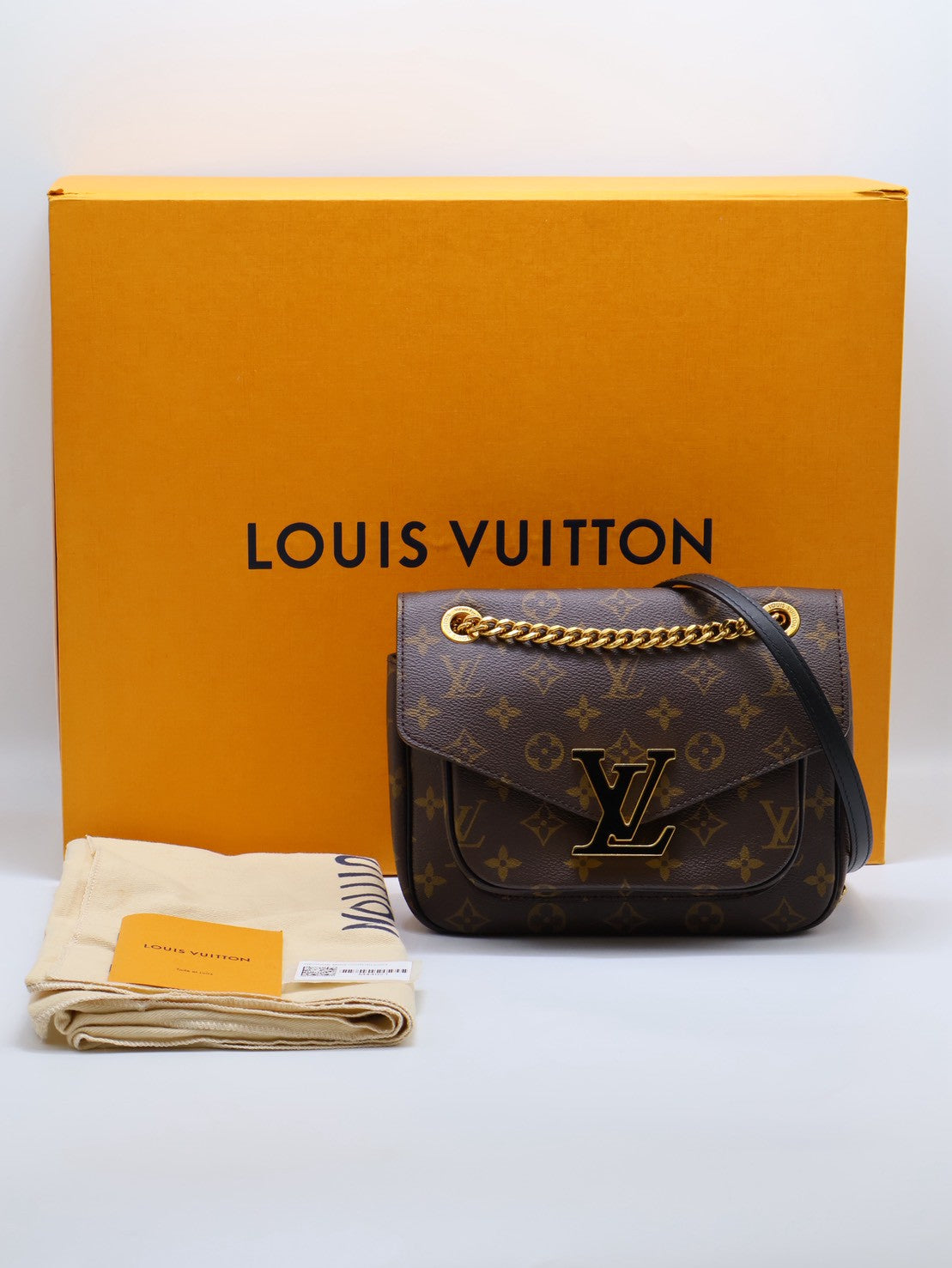 LOUIS VUITTON Passy郵差包