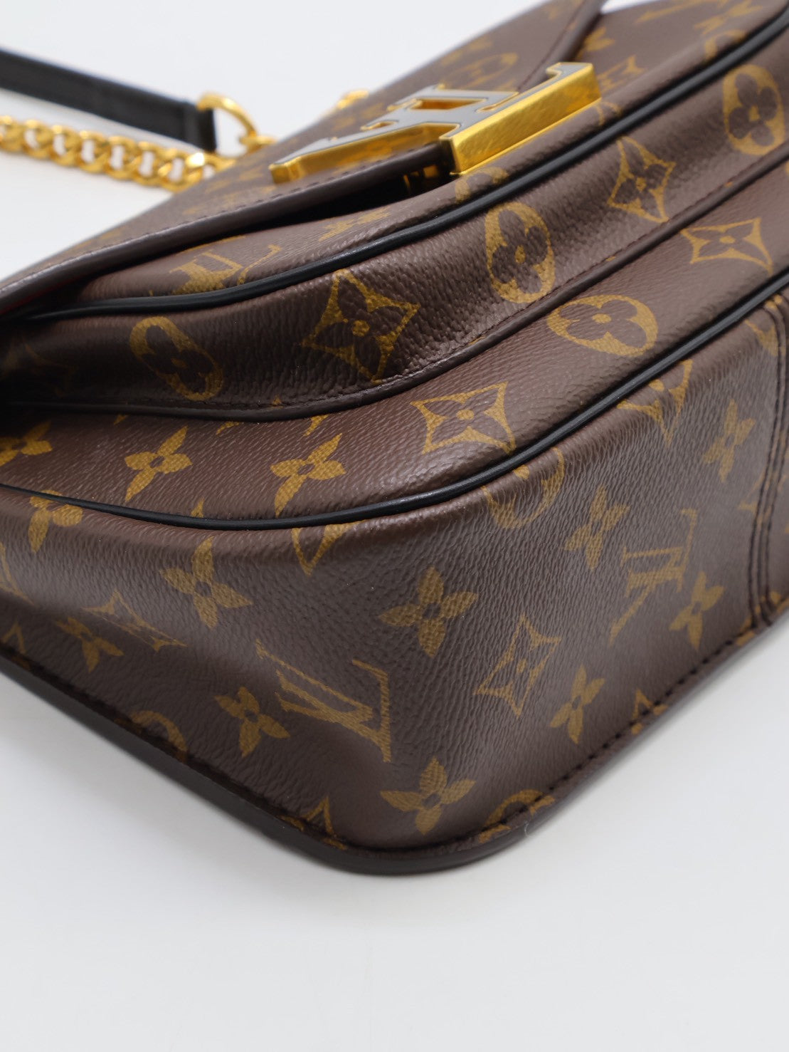 LOUIS VUITTON Passy郵差包