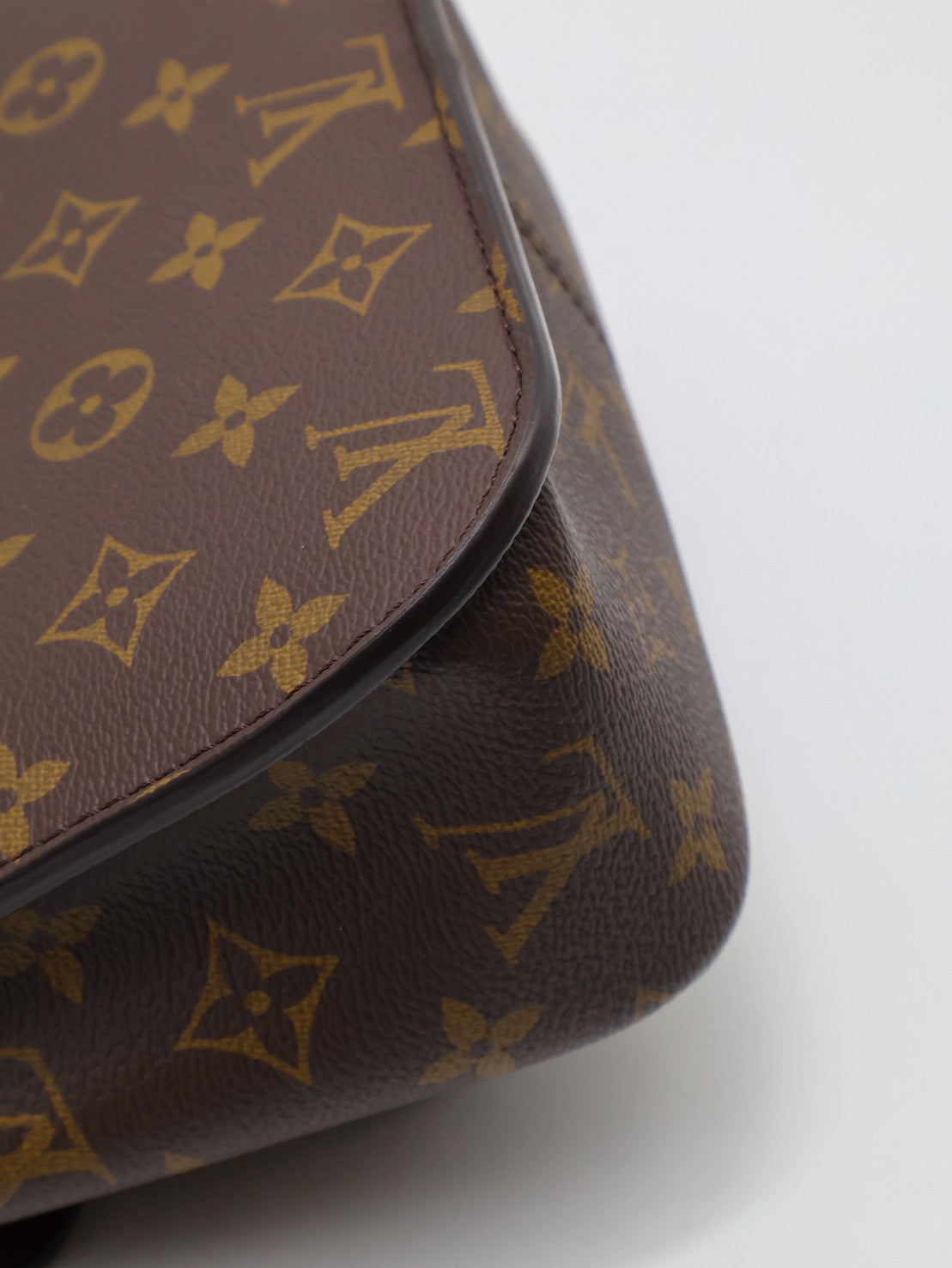 LOUIS VUITTON Passy郵差包