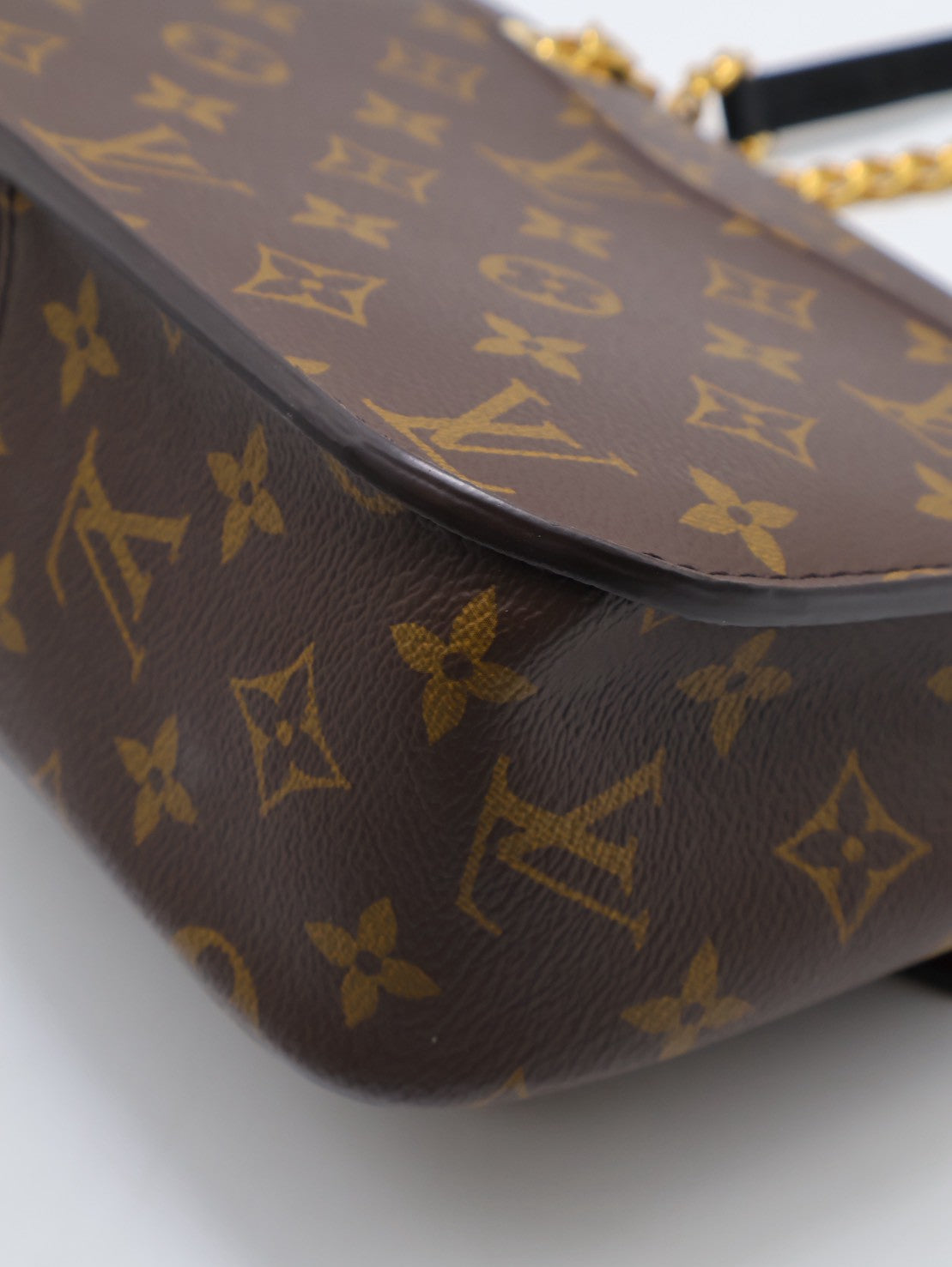 LOUIS VUITTON Passy郵差包