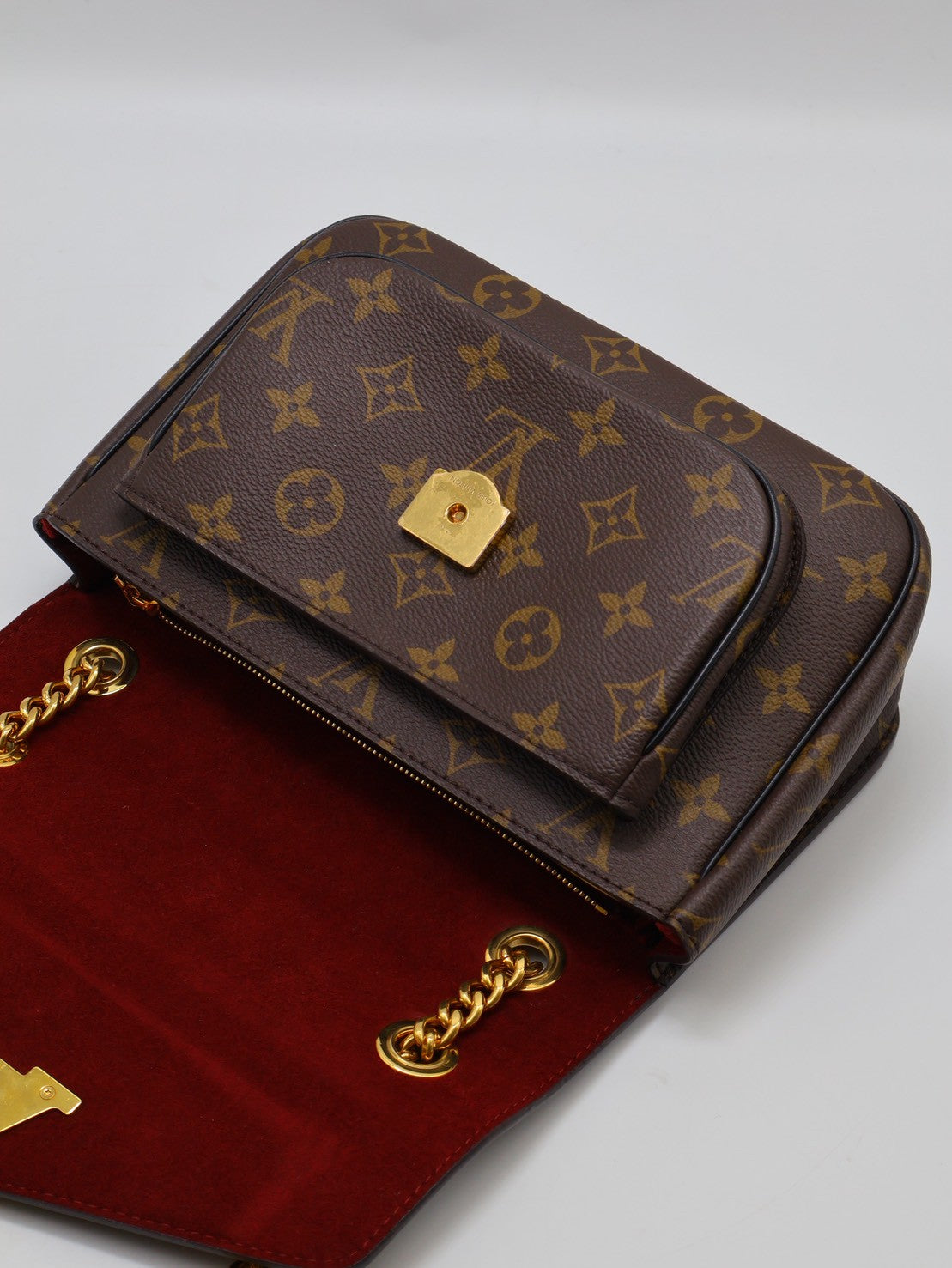 LOUIS VUITTON Passy郵差包