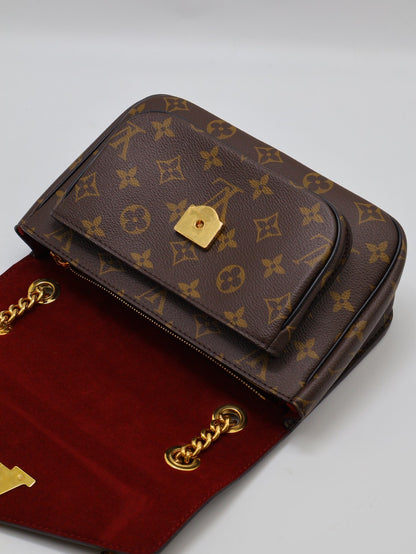 LOUIS VUITTON Passy郵差包