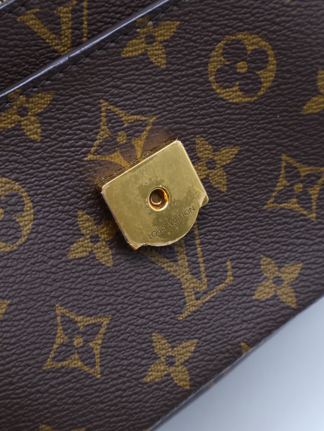 LOUIS VUITTON Passy郵差包